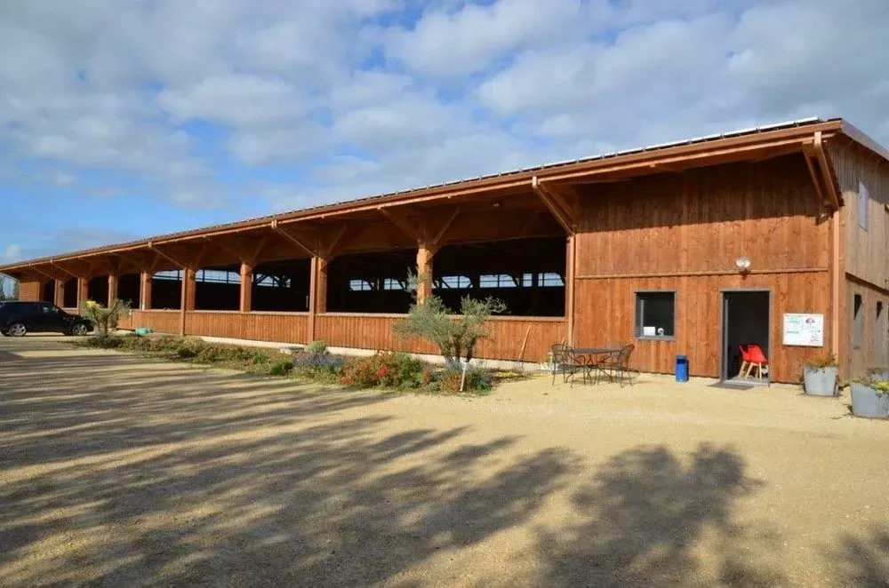 instllations-pole-de-formation-equestre-pierrelles (10)